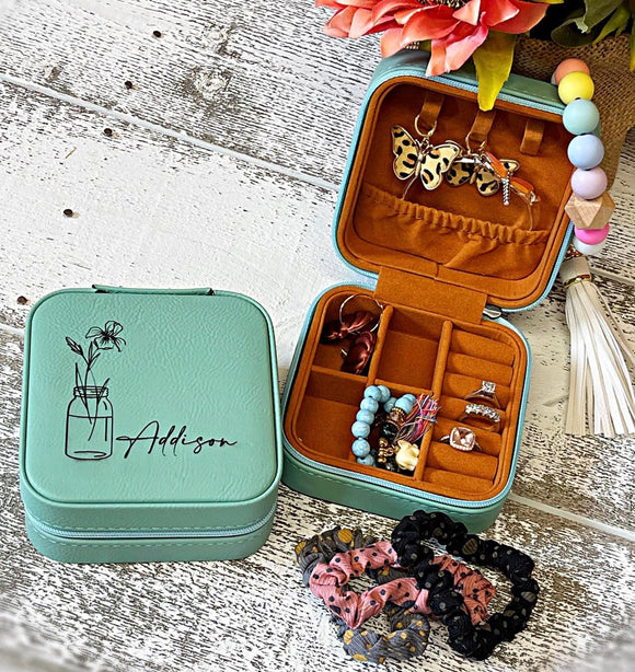 Wholesale | 4x4” Leatherette Teal or Pink Jewelry Box